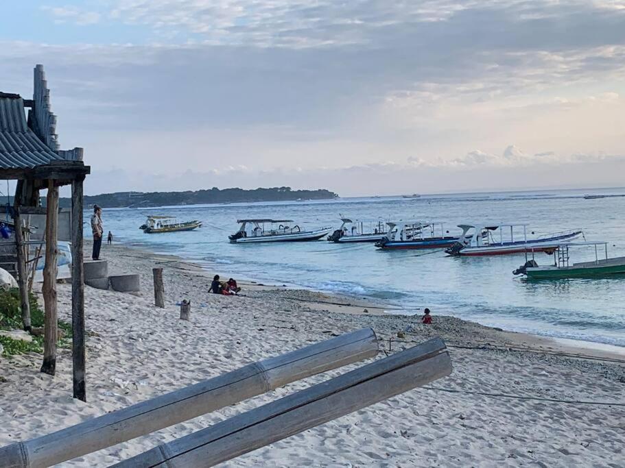 3 Monkeys Lembongan Studio Apartments Gym Recovery Centre 외부 사진