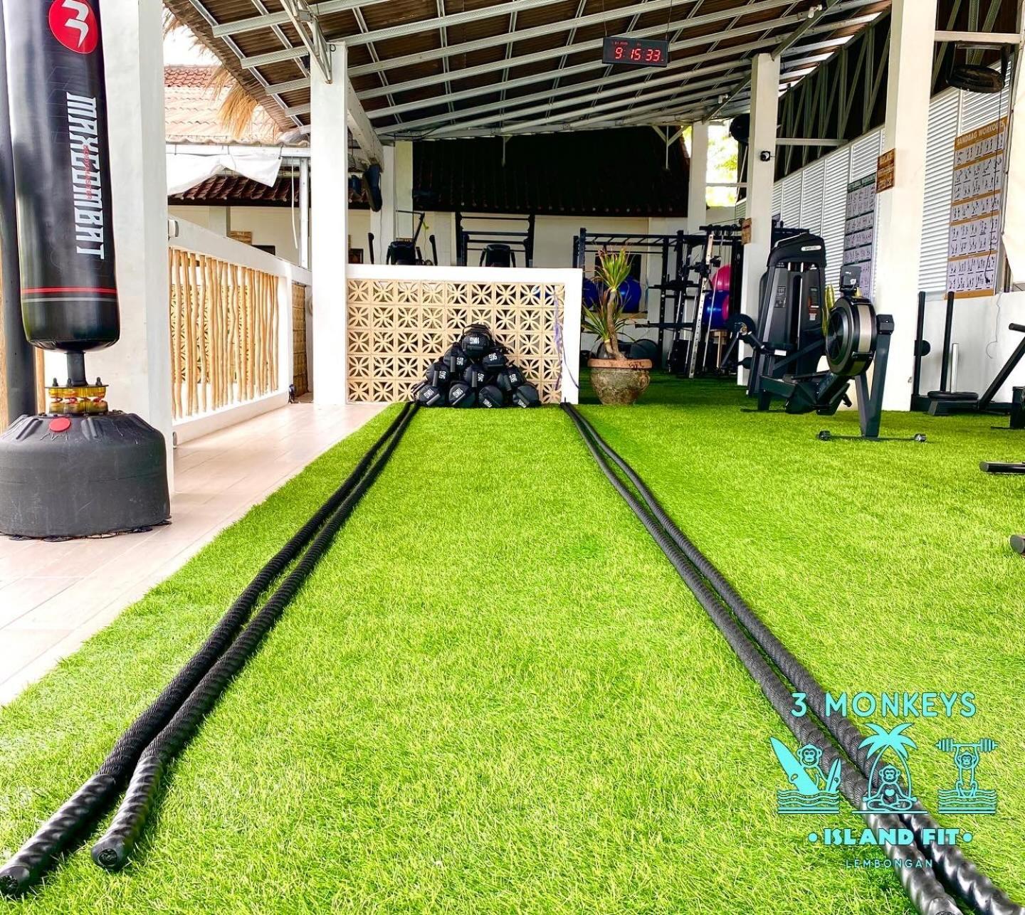 3 Monkeys Lembongan Studio Apartments Gym Recovery Centre 외부 사진